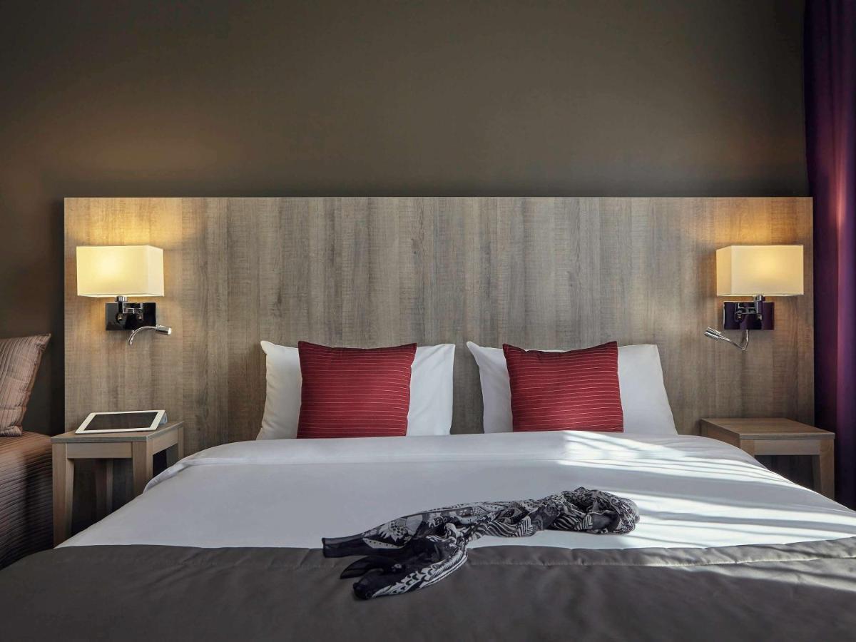 Mercure Versailles Paris Ouest Exterior foto