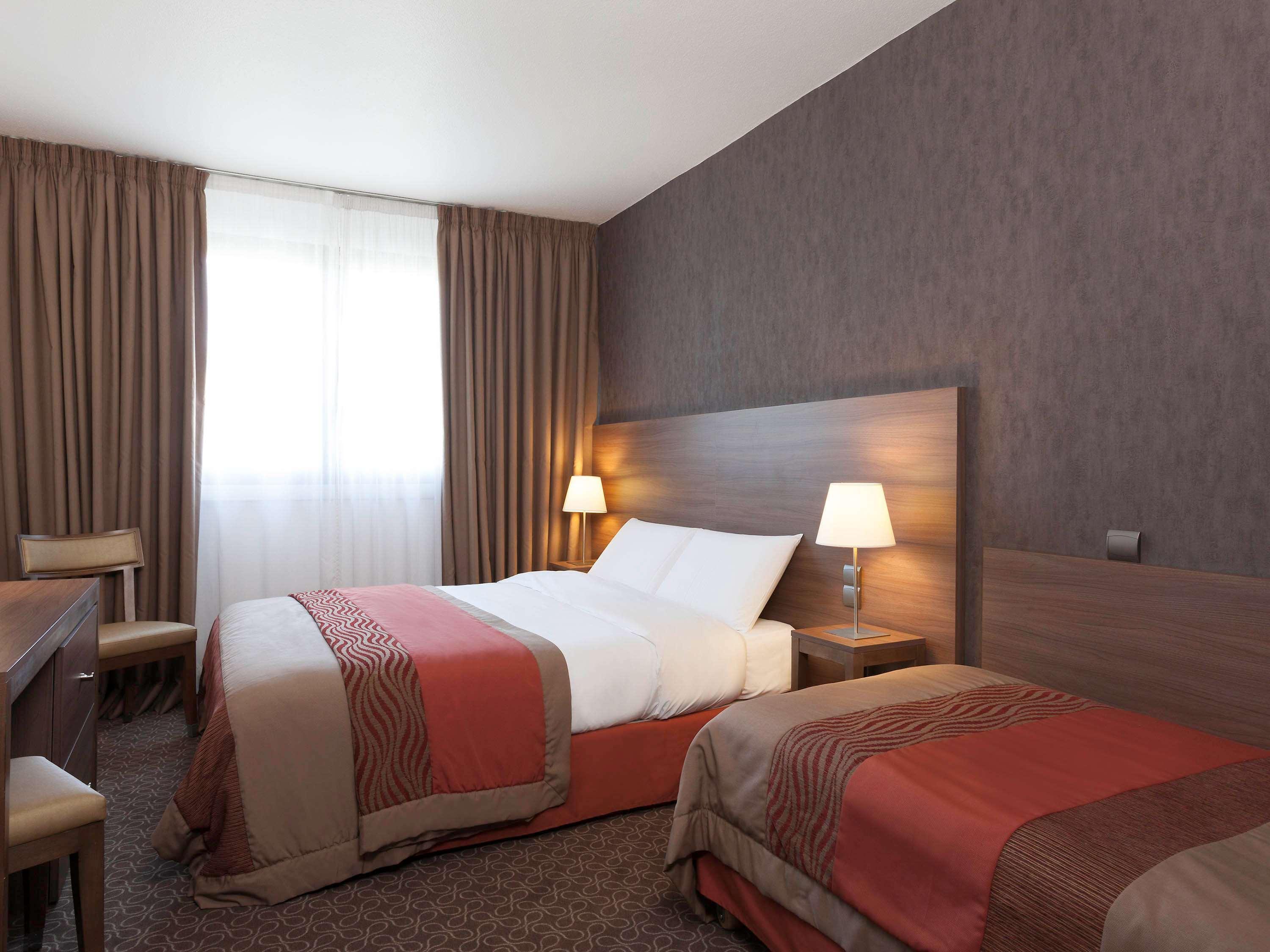 Mercure Versailles Paris Ouest Exterior foto