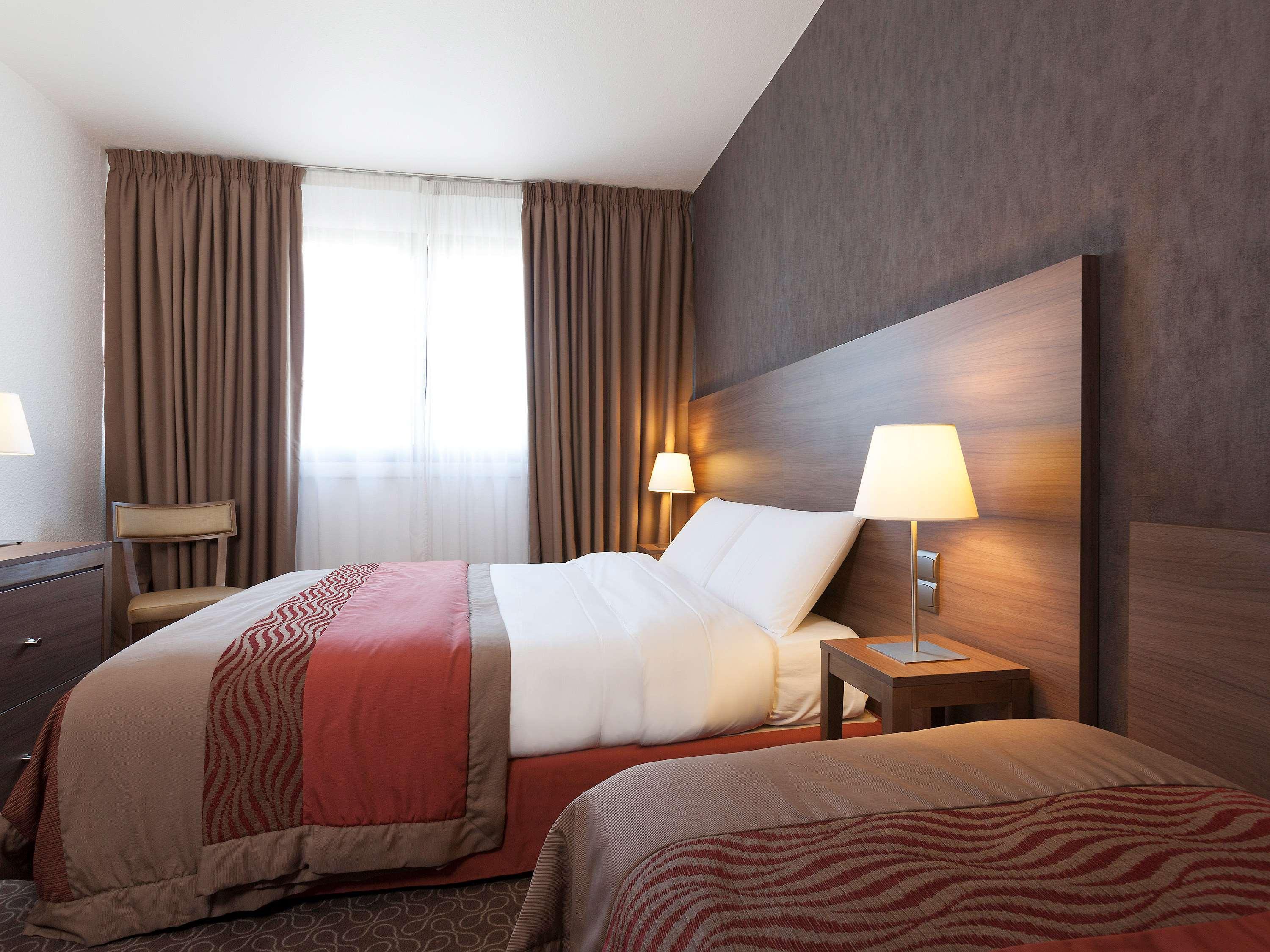 Mercure Versailles Paris Ouest Exterior foto