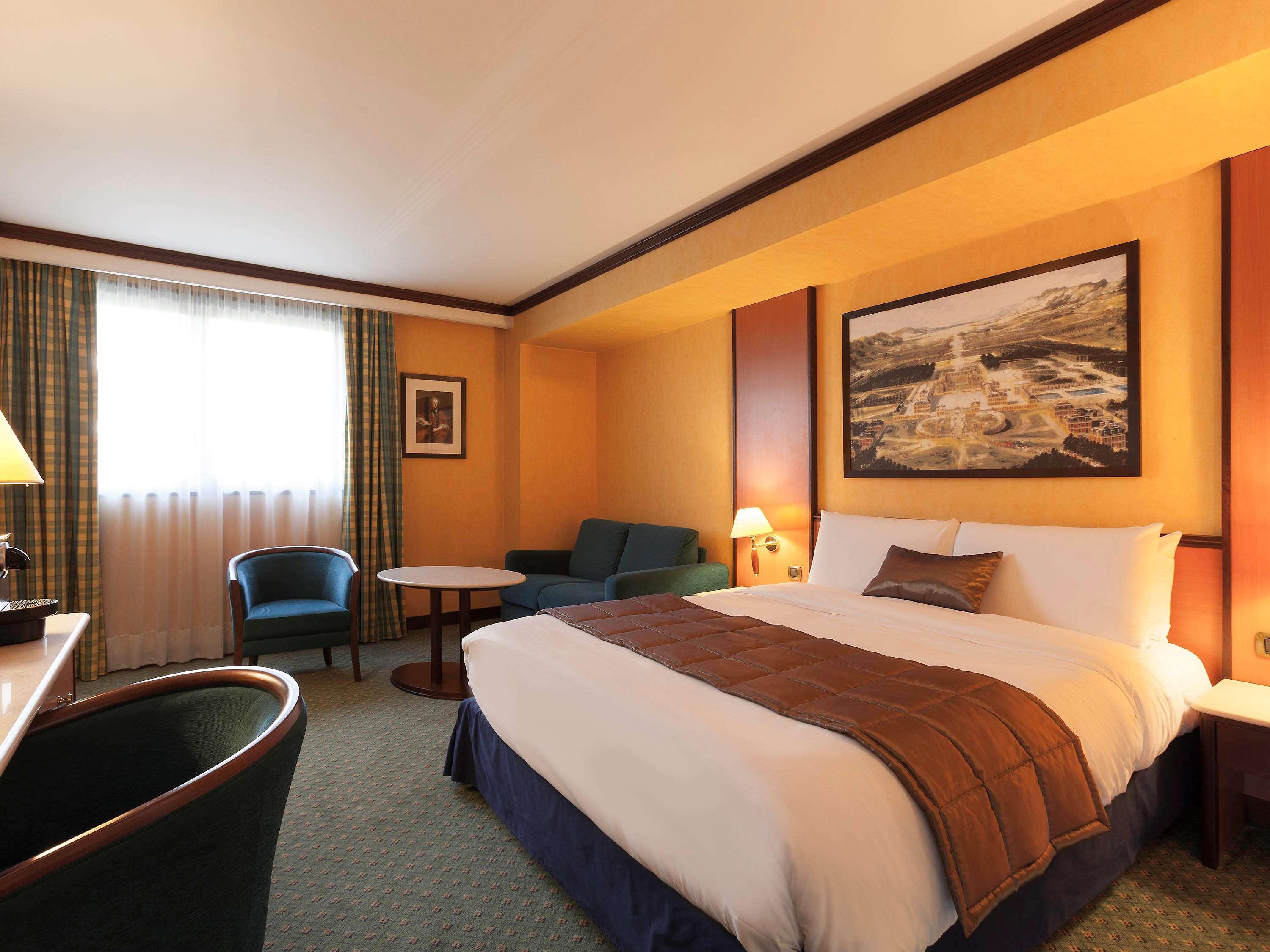 Mercure Versailles Paris Ouest Exterior foto