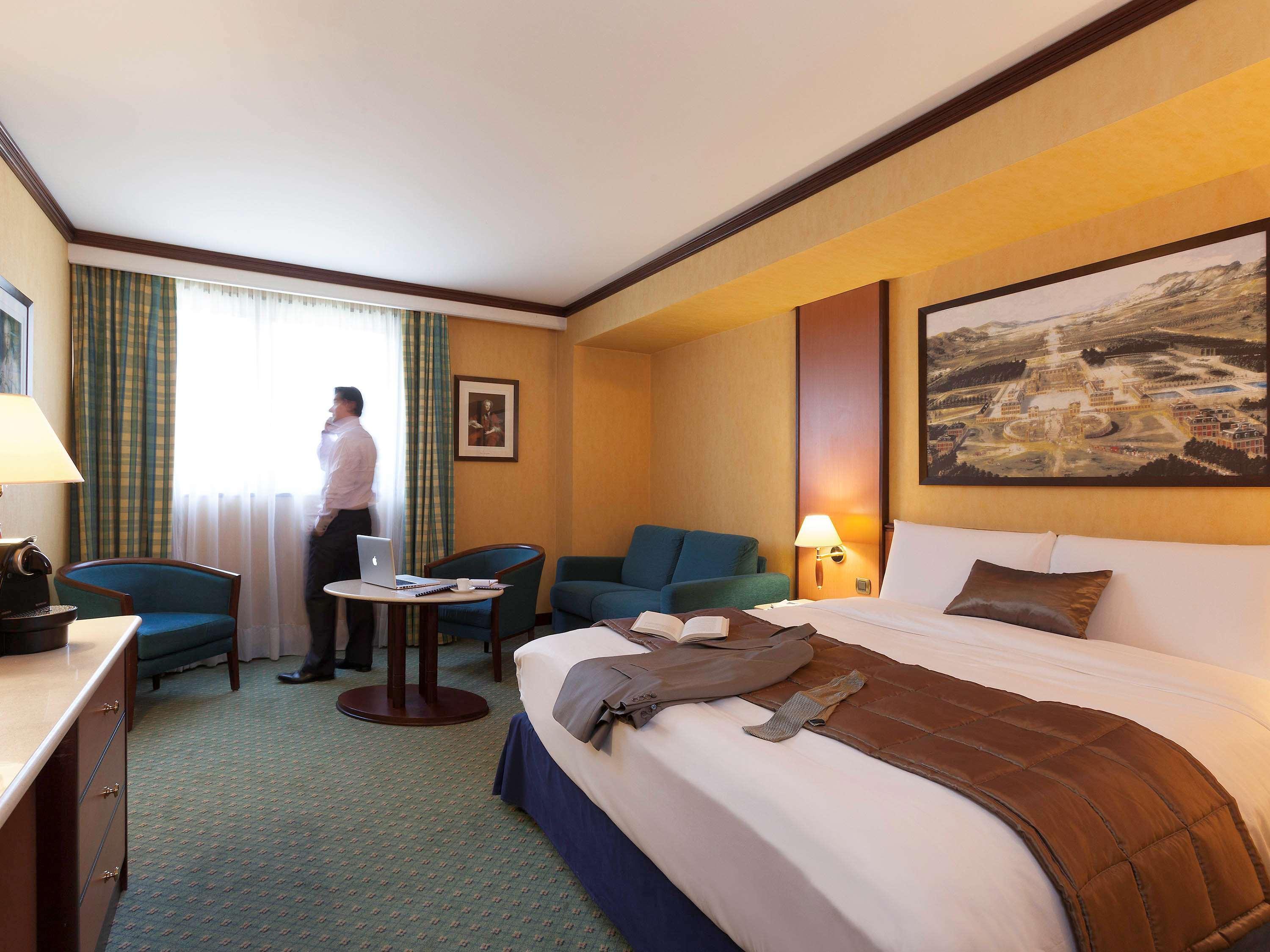 Mercure Versailles Paris Ouest Exterior foto