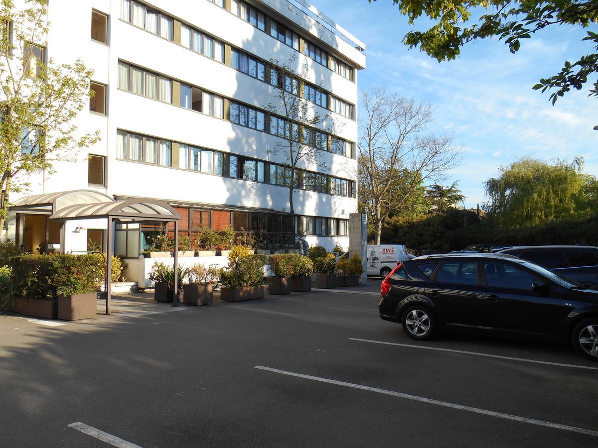 Mercure Versailles Paris Ouest Exterior foto
